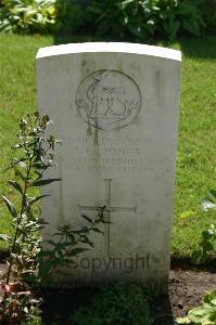 Dozinghem Military Cemetery - Jones, Arthur Edwin